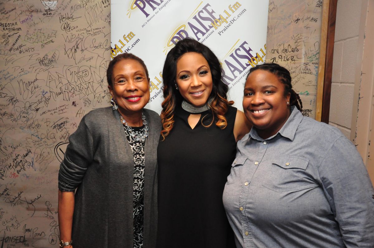 Praise 104.1 Erica Campbell Meet & Greet