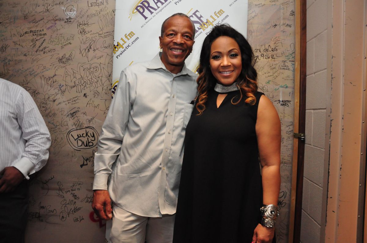 Praise 104.1 Erica Campbell Meet & Greet