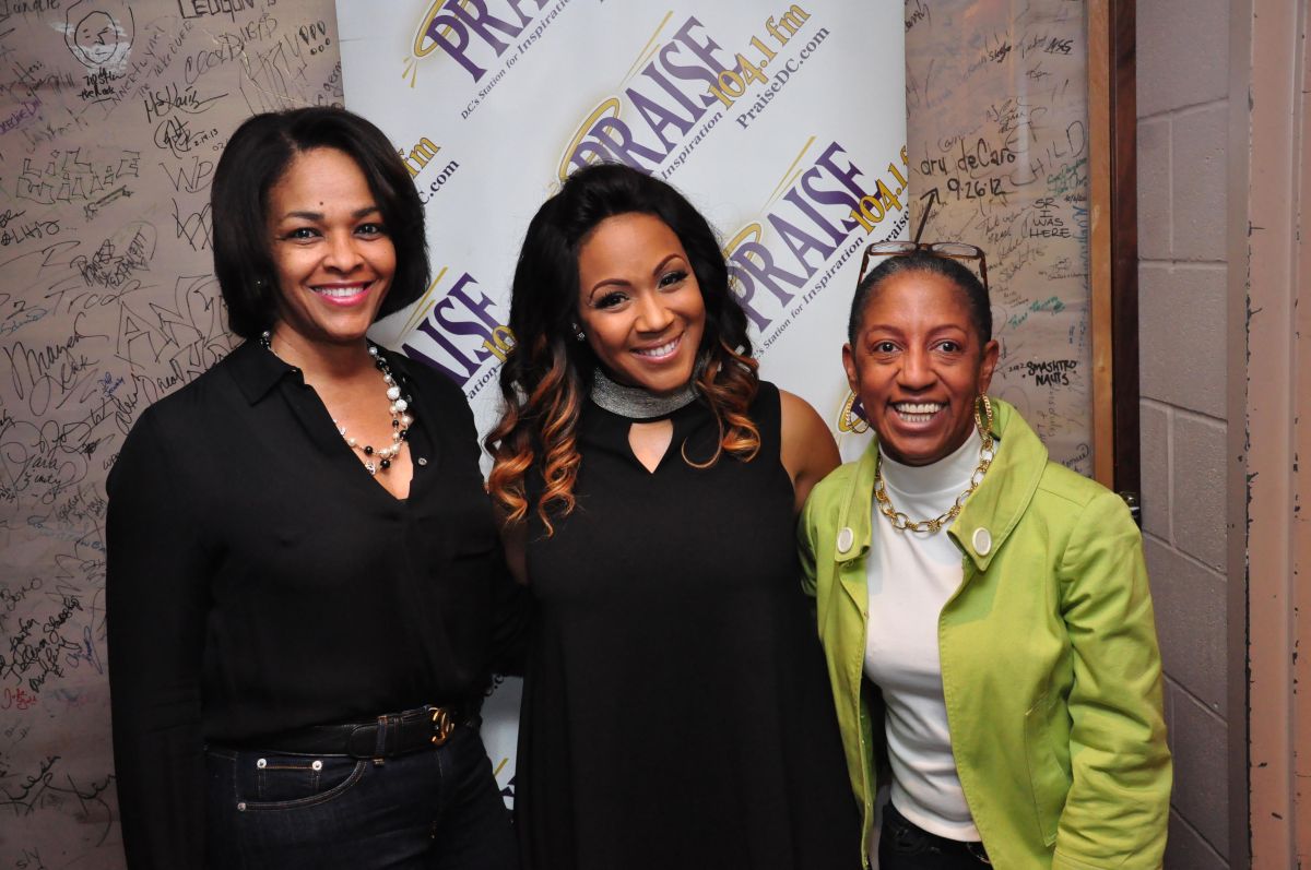 Praise 104.1 Erica Campbell Meet & Greet
