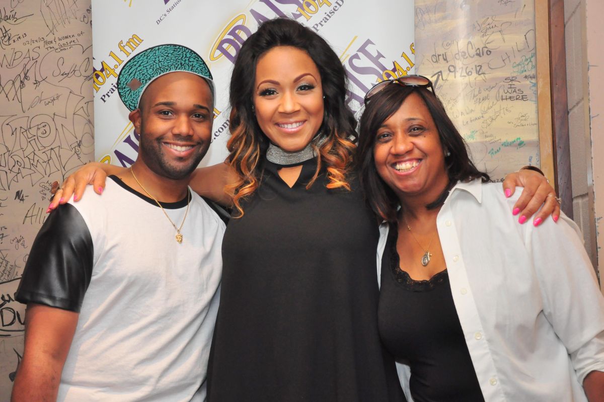 Praise 104.1 Erica Campbell Meet & Greet