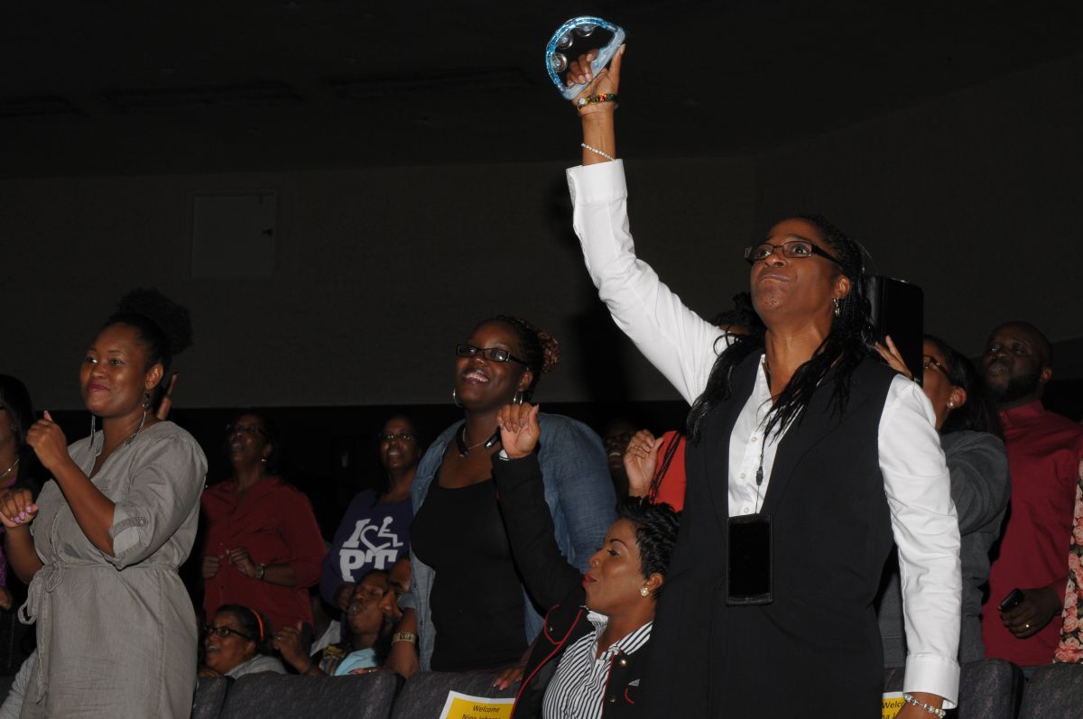 Praise Moments At Spirit Of Praise