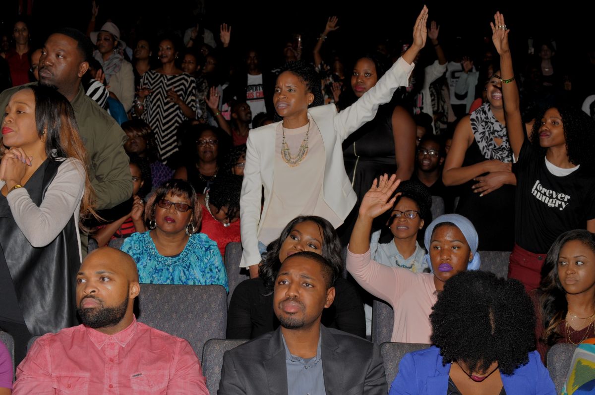 Praise Moments At Spirit Of Praise
