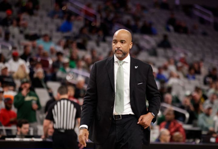 AAC Basketball Tournament - Semifinals